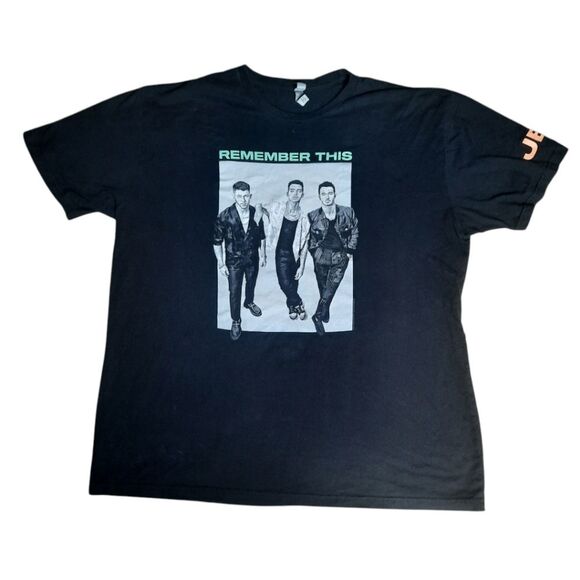 Jonas Brothers Remember This Tour 2021 Concert Tee Size XXL - Picture 1 of 6